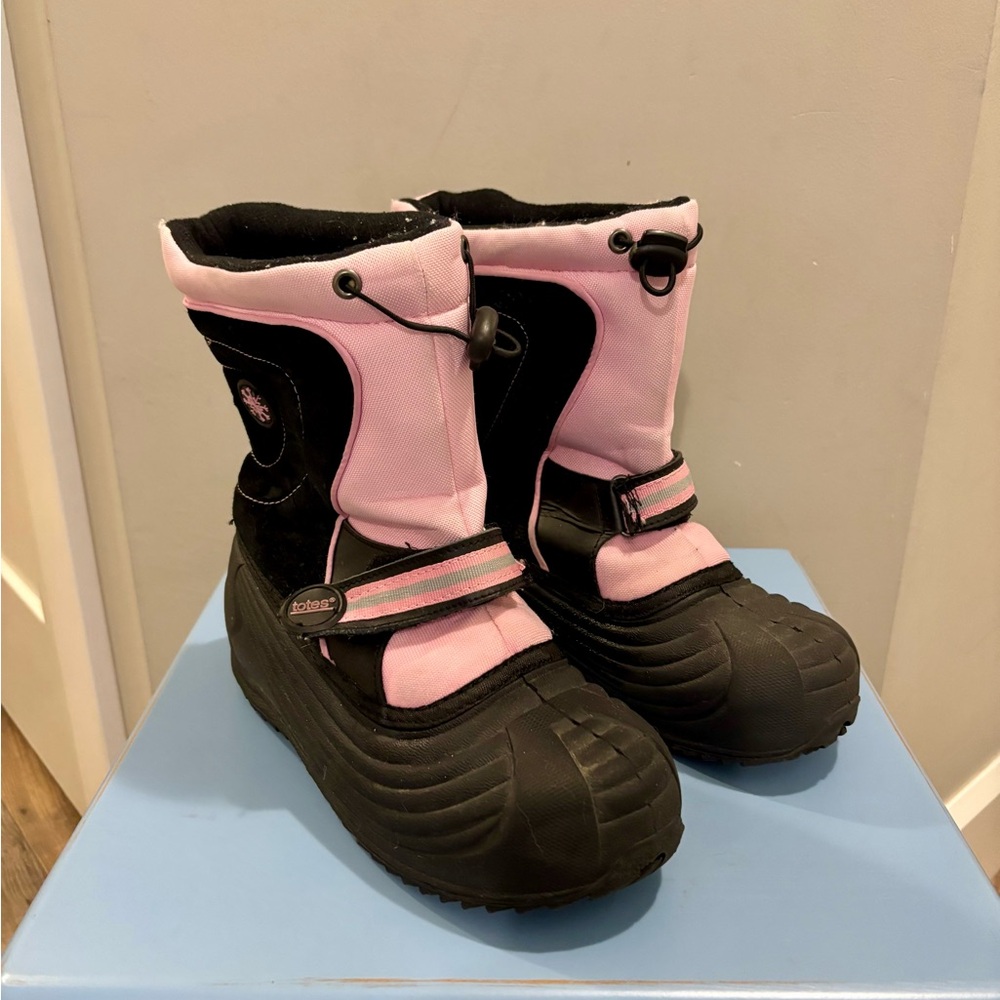 Totes Pink and Black Kids Snow Boots